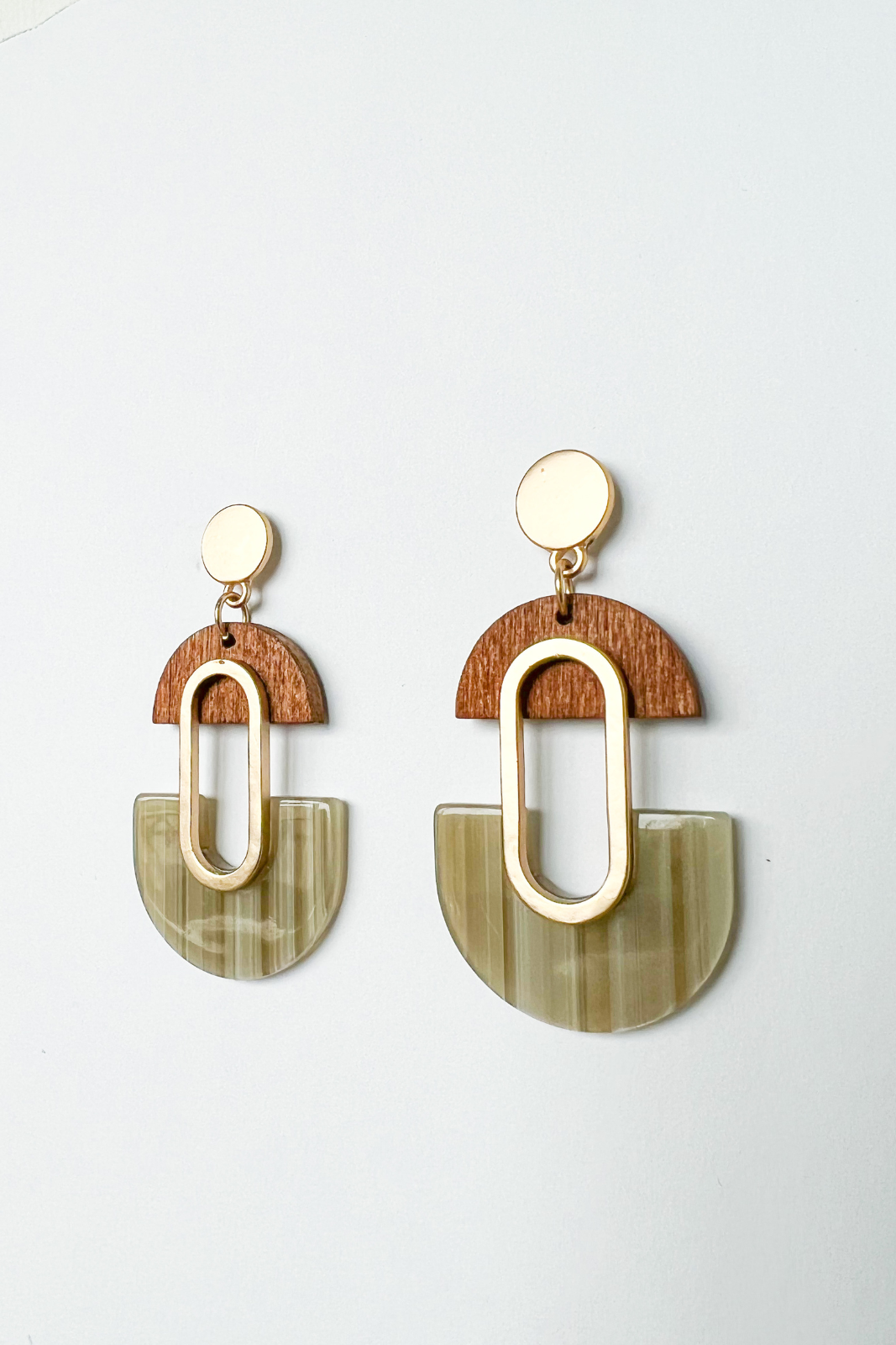 Mara U-Shaped Earrings - fab'rik