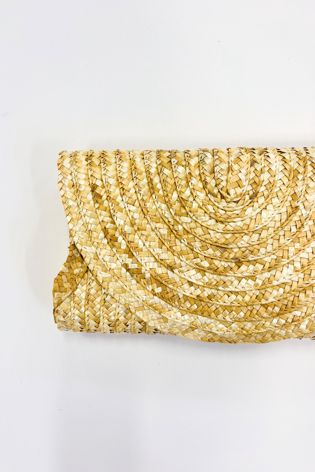 Zoe Chain Strap Rafia Clutch - fab'rik