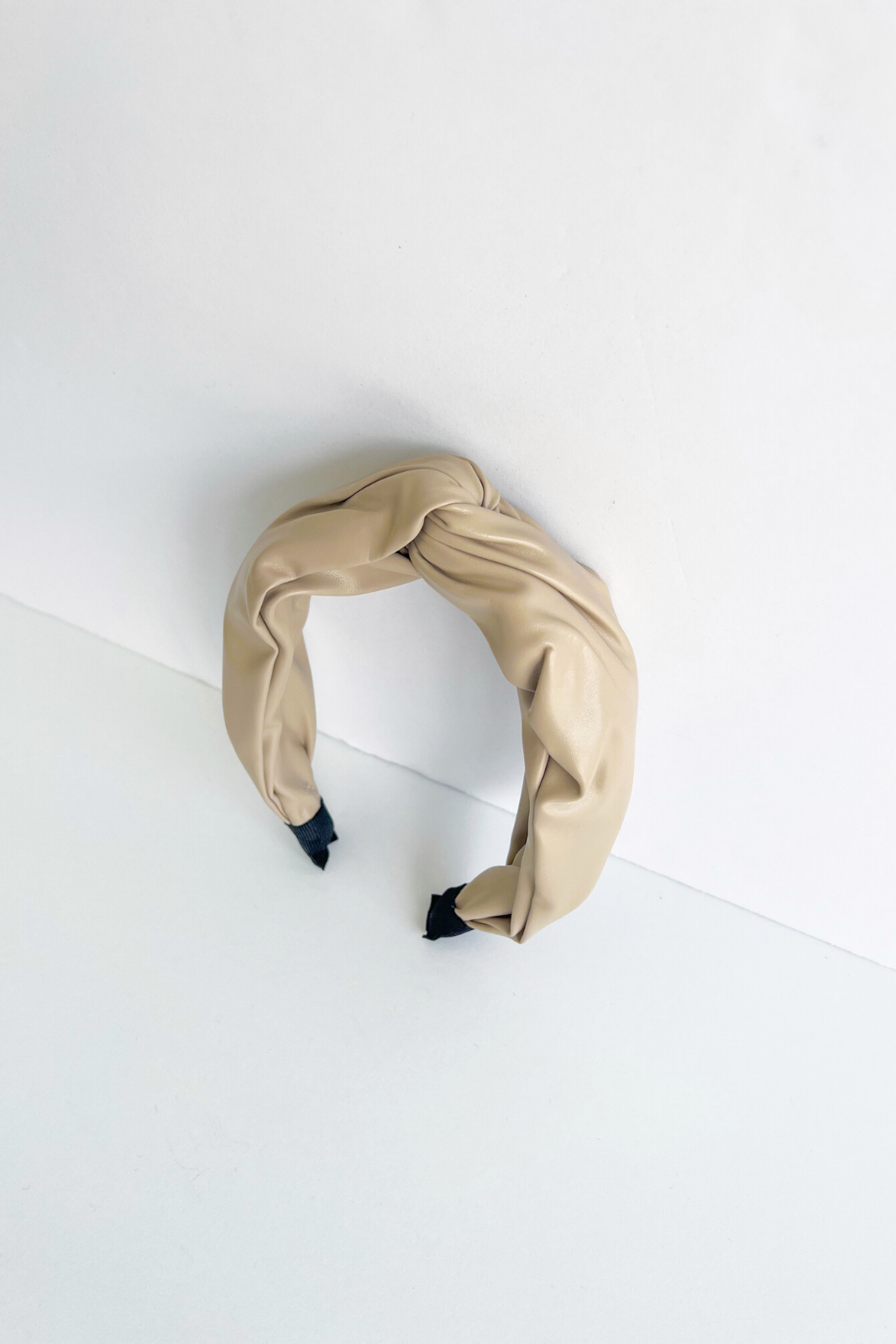 Brooke Faux Leather Twisted Headband - fab'rik