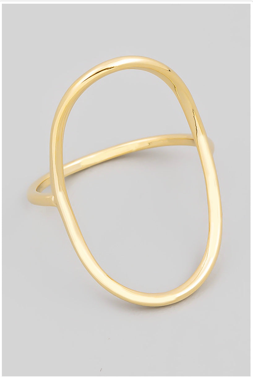 Krisa Curved Oval Ring - fab'rik